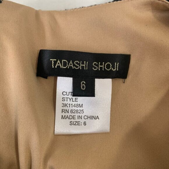 Tadashi Shoji sleeveless lace overlay black nude fitted peplum pencil dress - Picture 7 of 10